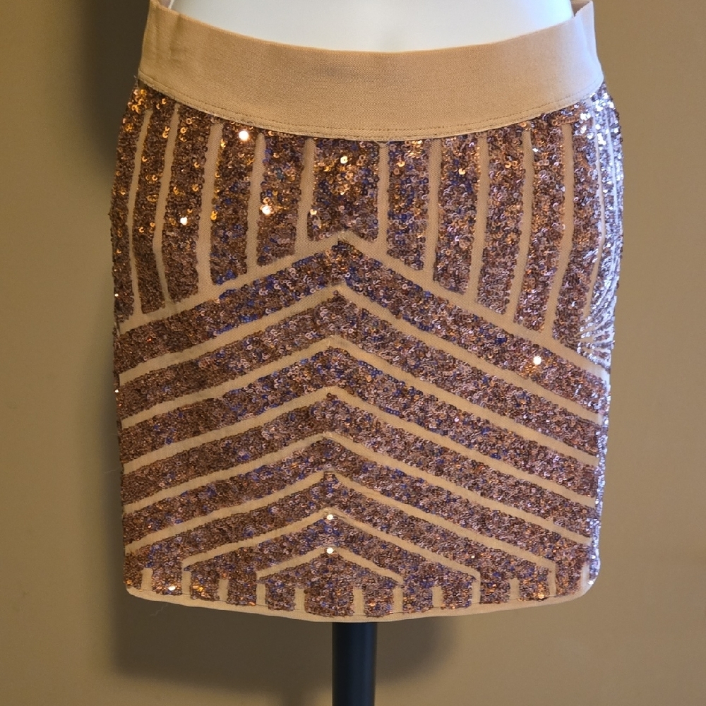BCBGMaxAzria Sequin Chevron Mini Skirt - Rose GOLD  And Tan Fabric XS NWT